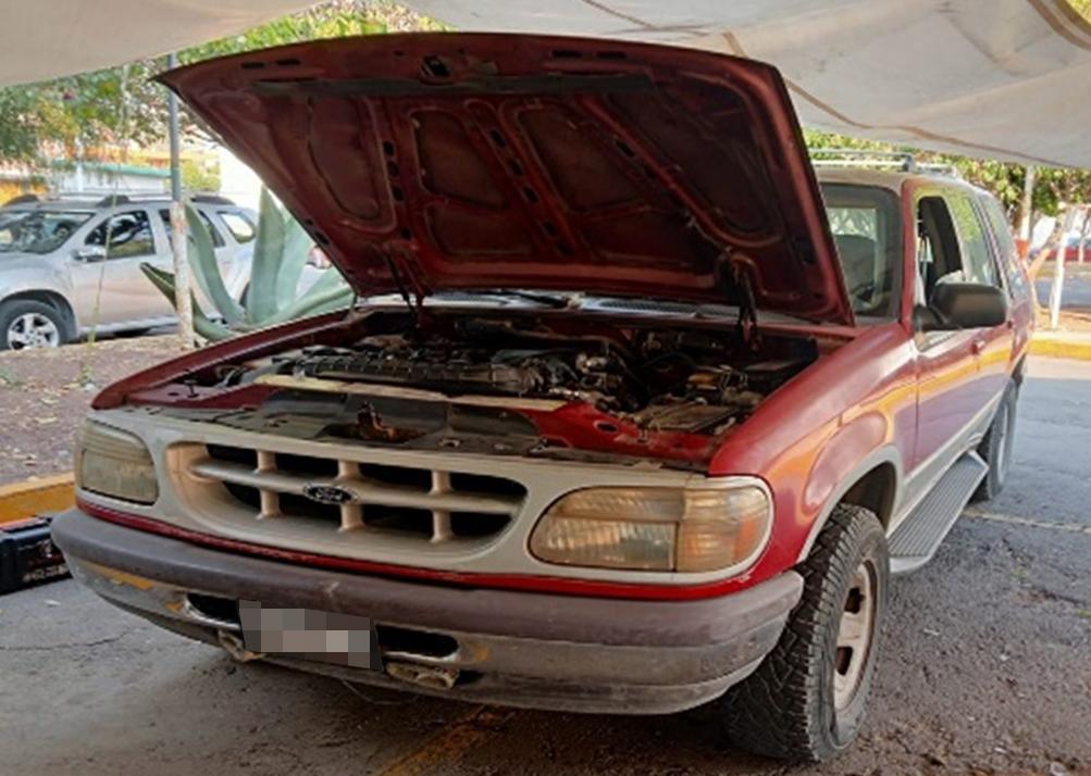 A disposición de PGJE camioneta con reporte de robo